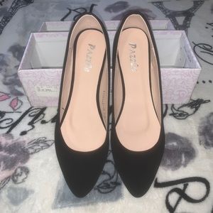 Women’s professional flats
